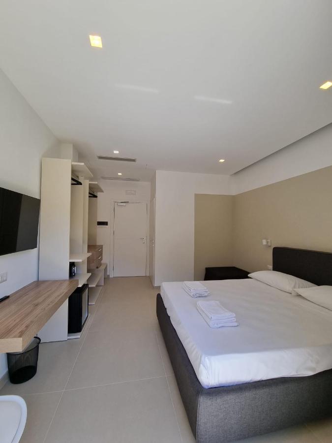 Marea Retreat Rooms Marina di Camerota Kültér fotó